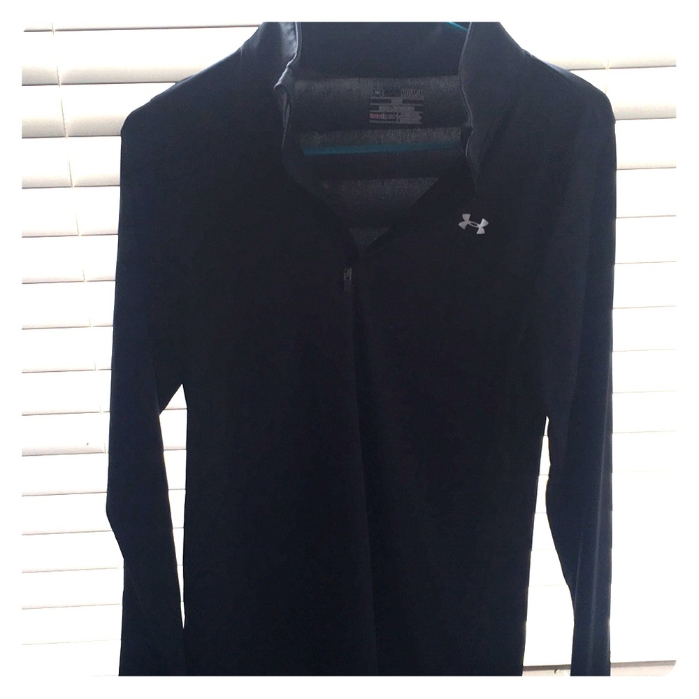 Black under armor heat gear quarter length zip